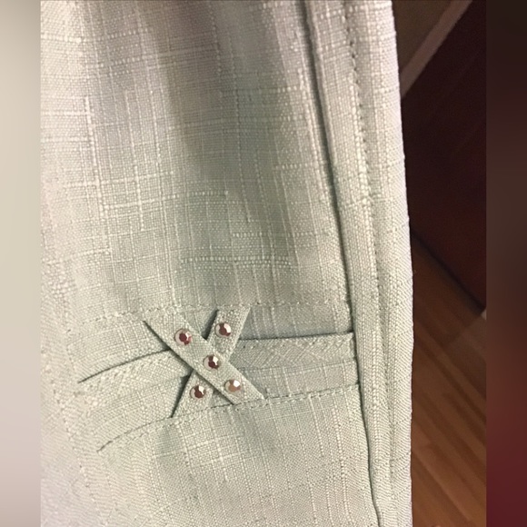 Alfred Dunner Women's Skirt aqua color 16p button zip back Waist Stretchy. NWOT - Picture 9 of 9